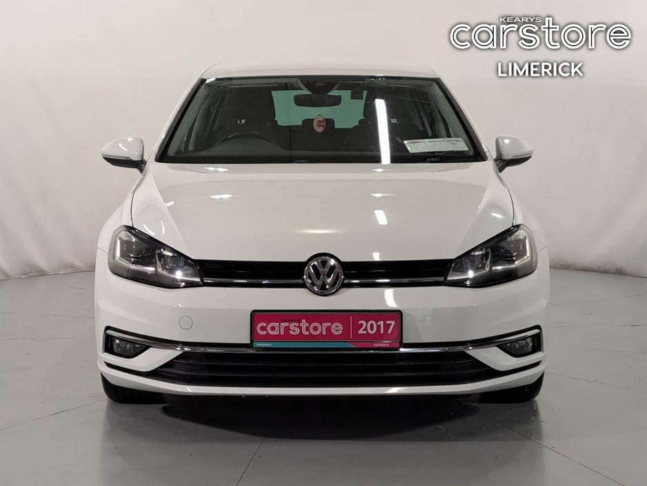 2017 Volkswagen Golf  €17,880