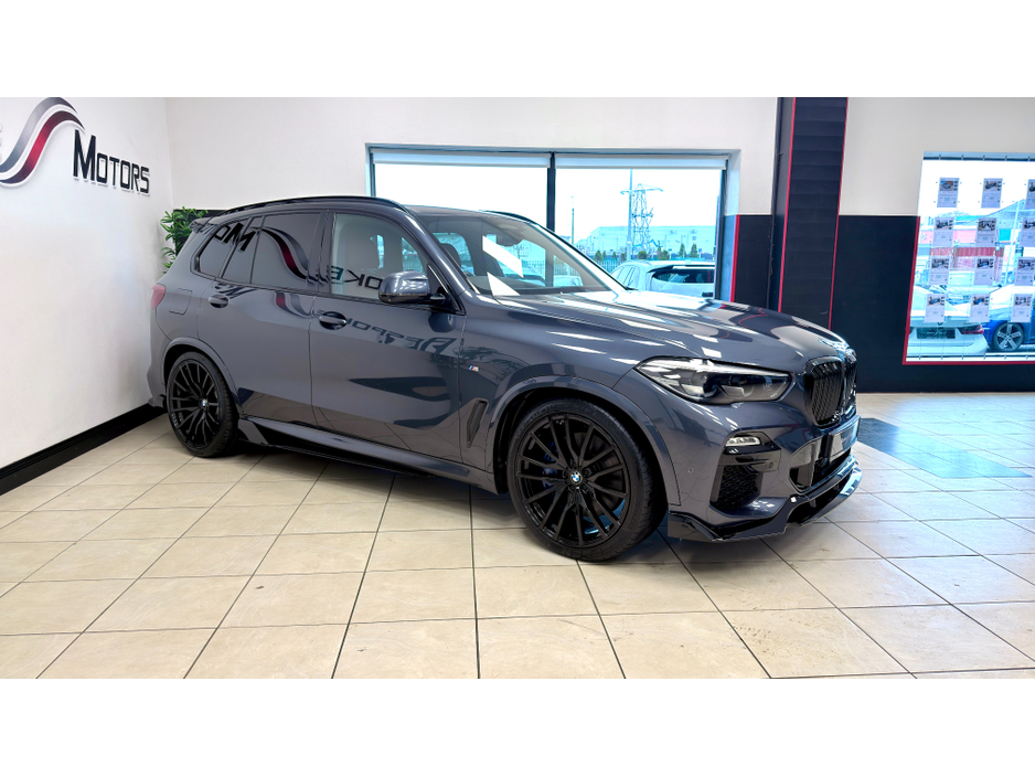 2019 BMW X5 - image 24