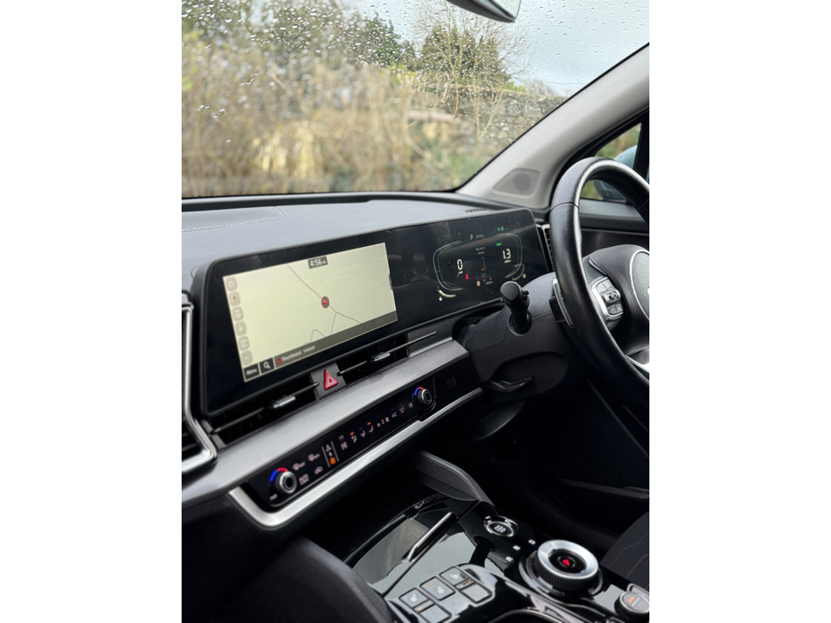 2022 Kia Sportage - image 32