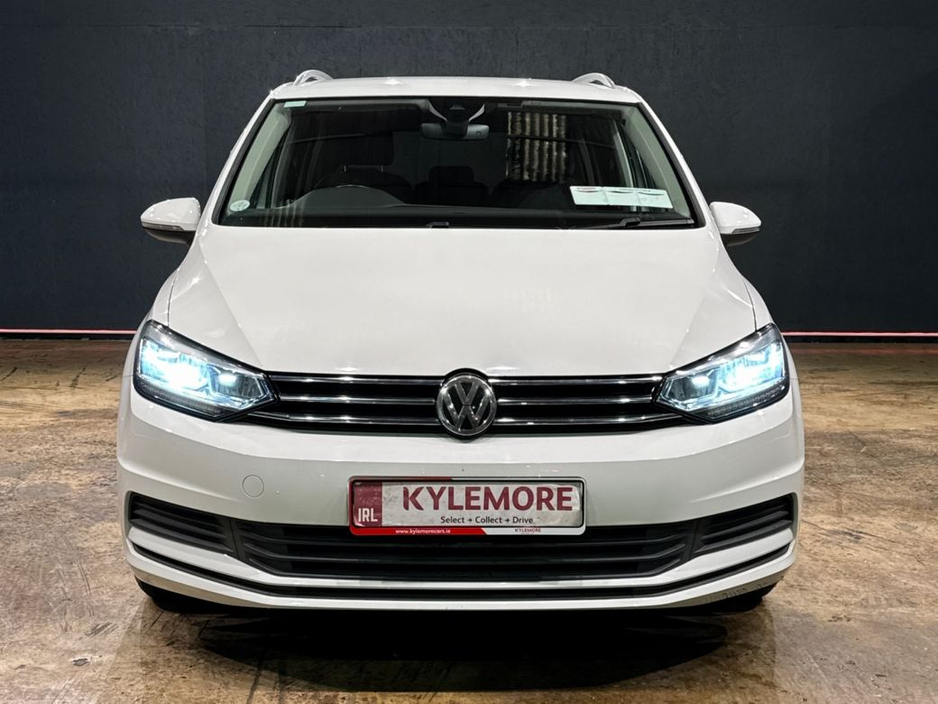 2017 Volkswagen Touran - image 8