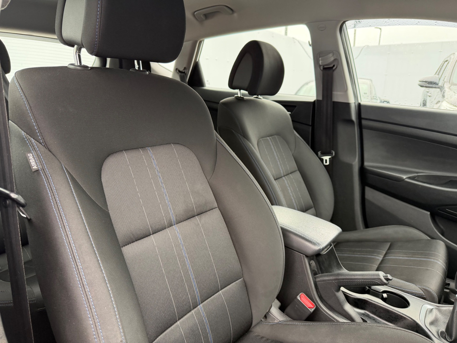 2016 Hyundai Tucson - image 29