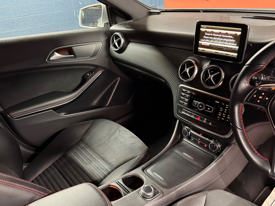 2015 Mercedes-Benz A Class - image 31