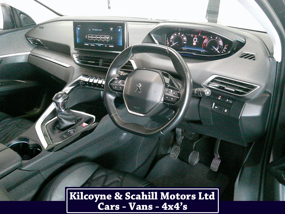 2021 Peugeot 5008 ALLURE BLUEHDI 7 Seater *Leather Interior + Heated Seats* €30,950