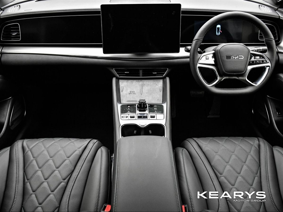 2025 BYD Sealion 7 - image 10