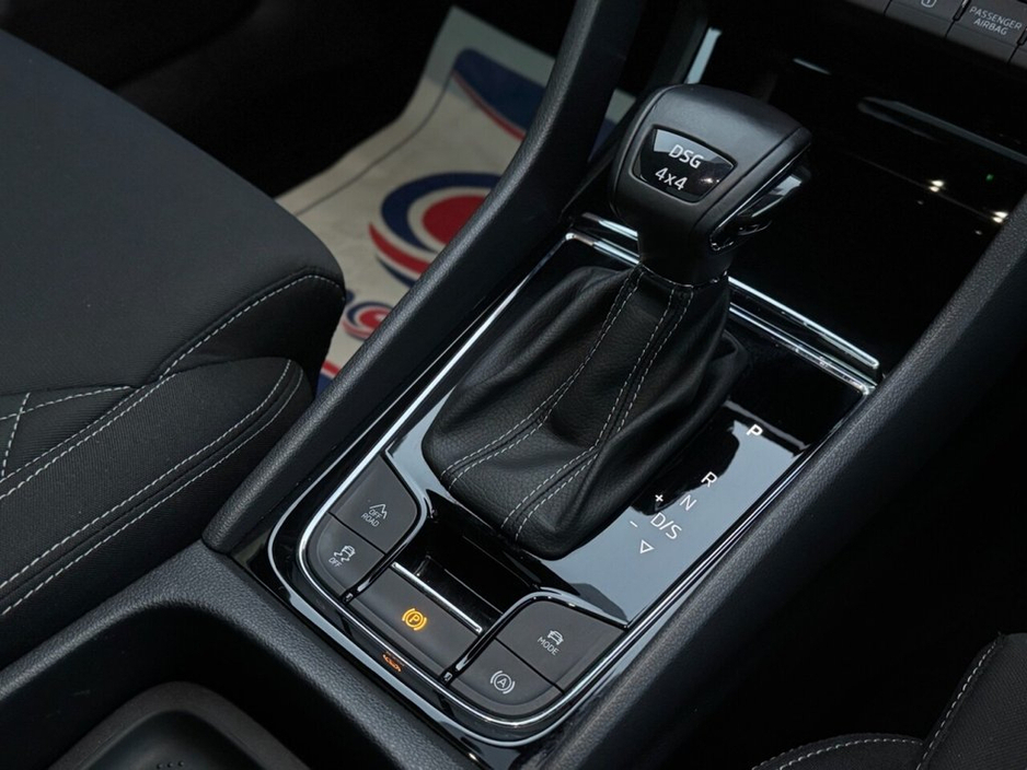 2022 Skoda Karoq 2.0 TDI SportLine SUV 5dr Diesel DSG 4WD Euro 6 (s/s) (150 ps) 1 OWNER + GLASS SUNROOF + REVERSE CAMERA + HEATED SEATS