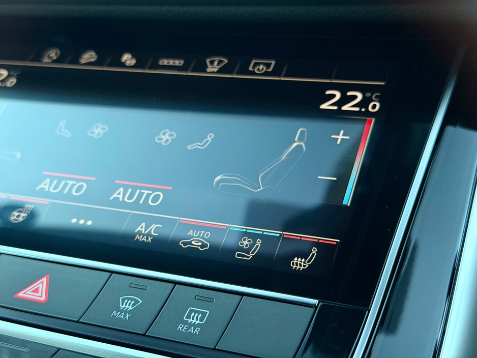 2026 Audi SQ7 - image 25