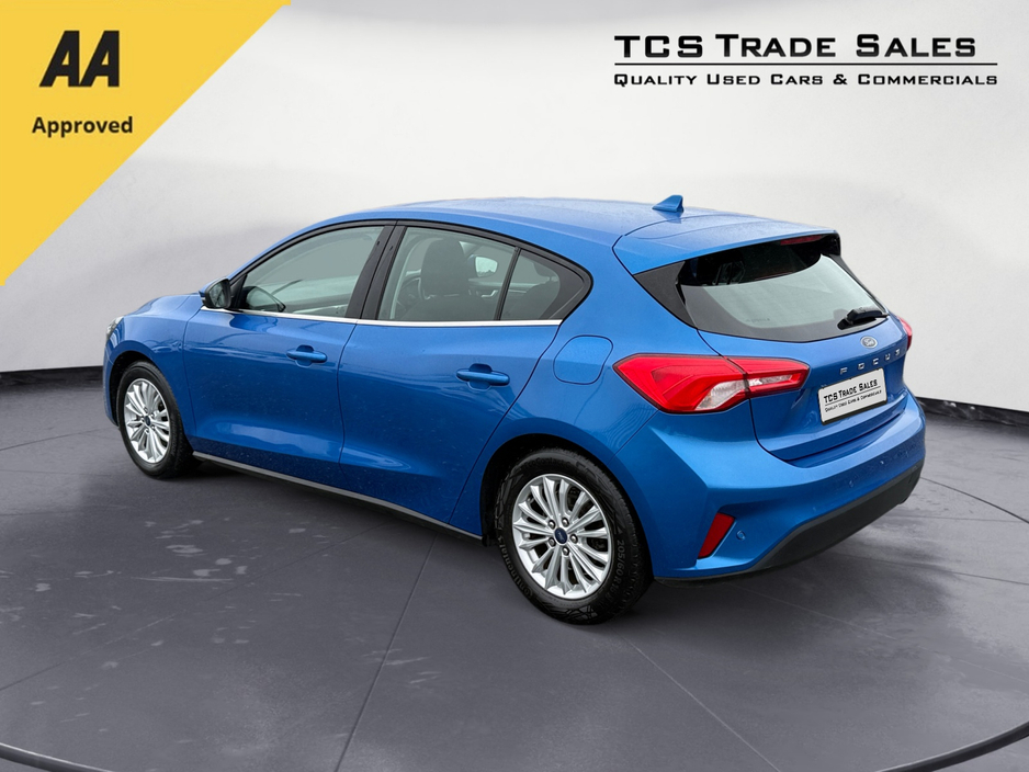 2021 Ford Focus - image 2