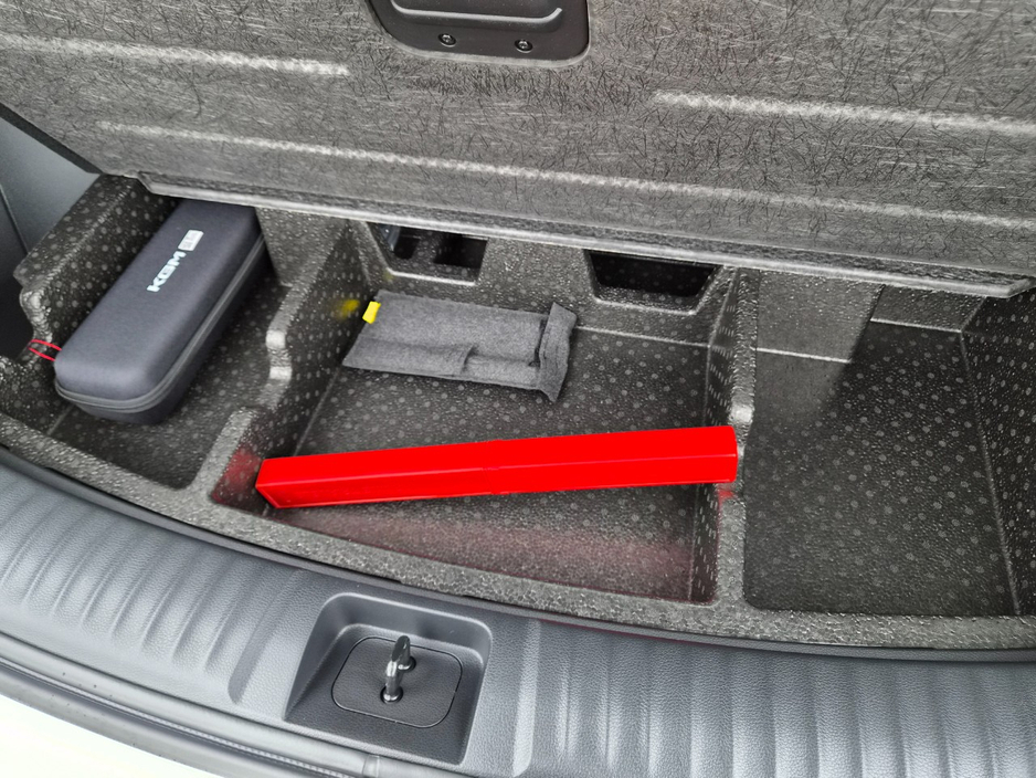 2026 KGM TORRES EVX - image 27