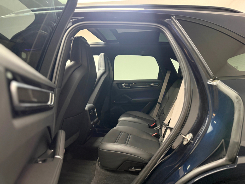 2023 Porsche Cayenne E-hybri E-hybrid 4DR Auto €87,990