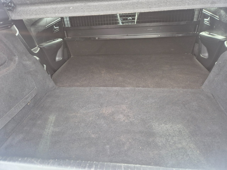 2023 Peugeot 208 - image 8