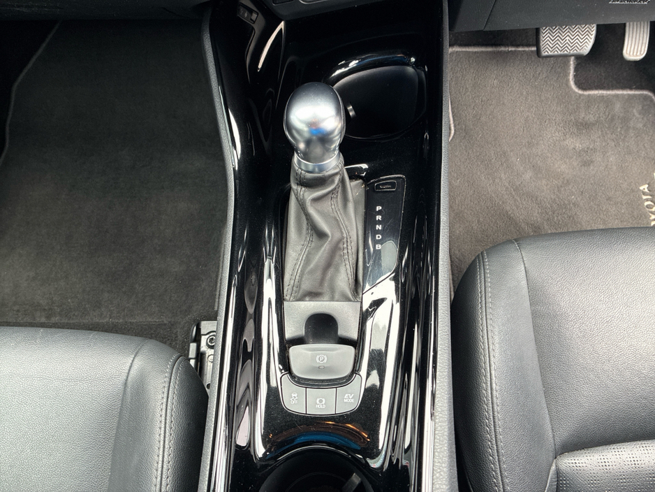 2019 Toyota C-HR - image 15