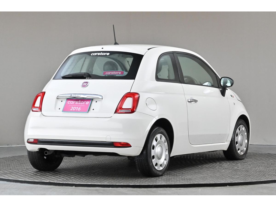 2016 Fiat 500 - image 9