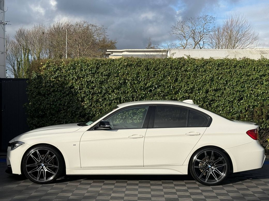 2015 BMW 3 Series 320d M-SPORT COMPETITION // FULL SERVICE HISTORY // LANE ASSIST // HEATED LEATHER SEATS €18,750
