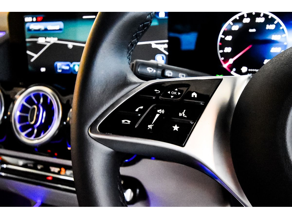 2025 Mercedes-Benz GLA Class - image 21