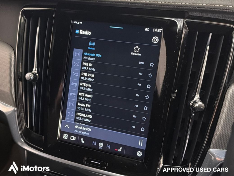 2022 Volvo S90 - image 23