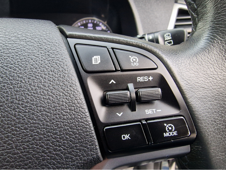 2017 Hyundai Tucson - image 18