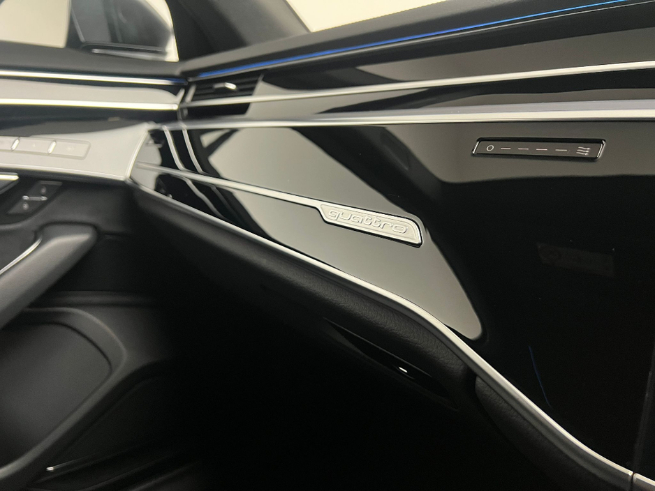 2023 Audi A8 - image 17