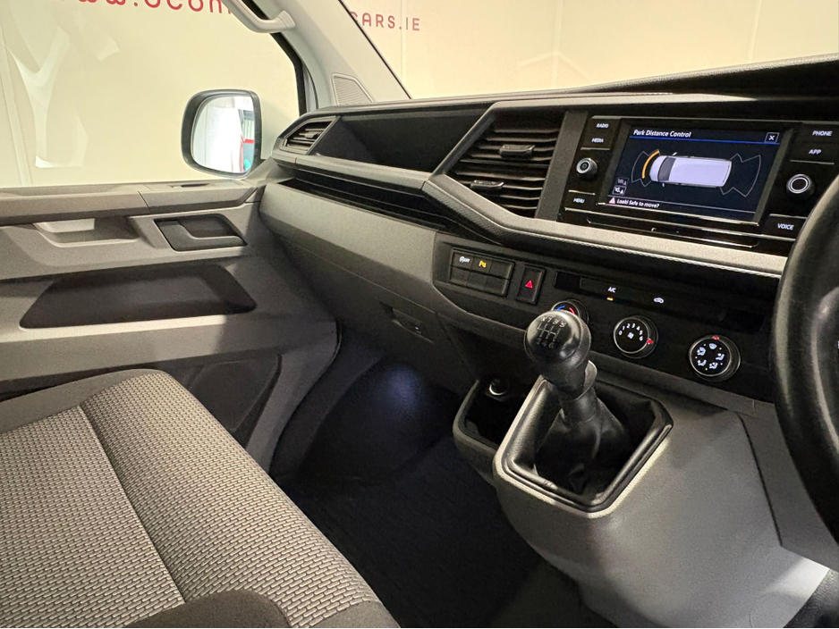 2023 Volkswagen Transporter - image 12