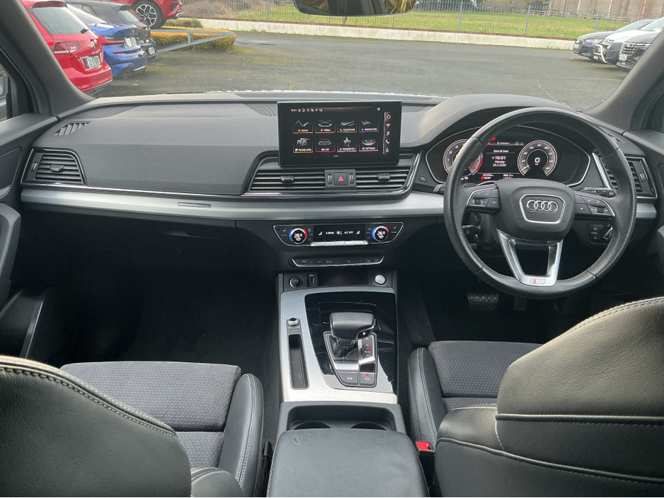 2023 Audi Q5 - image 12