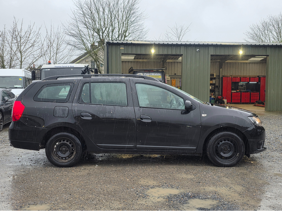 2016 Dacia Logan - image 5