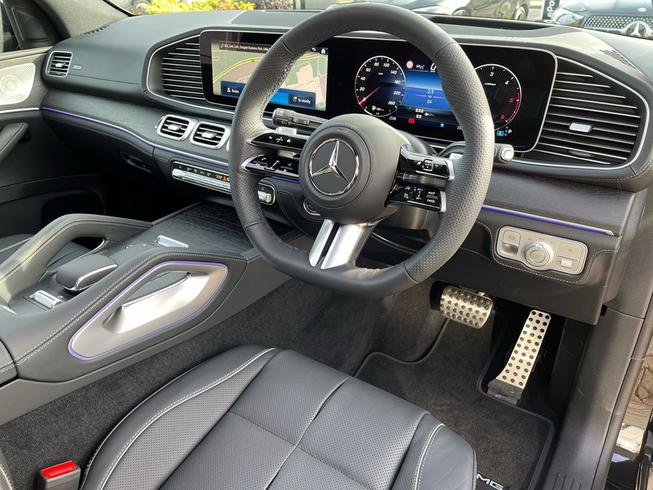 2026 Mercedes-Benz GLS - image 9