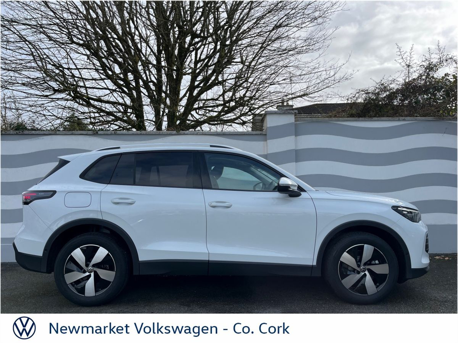 2026 Volkswagen Tiguan - image 4