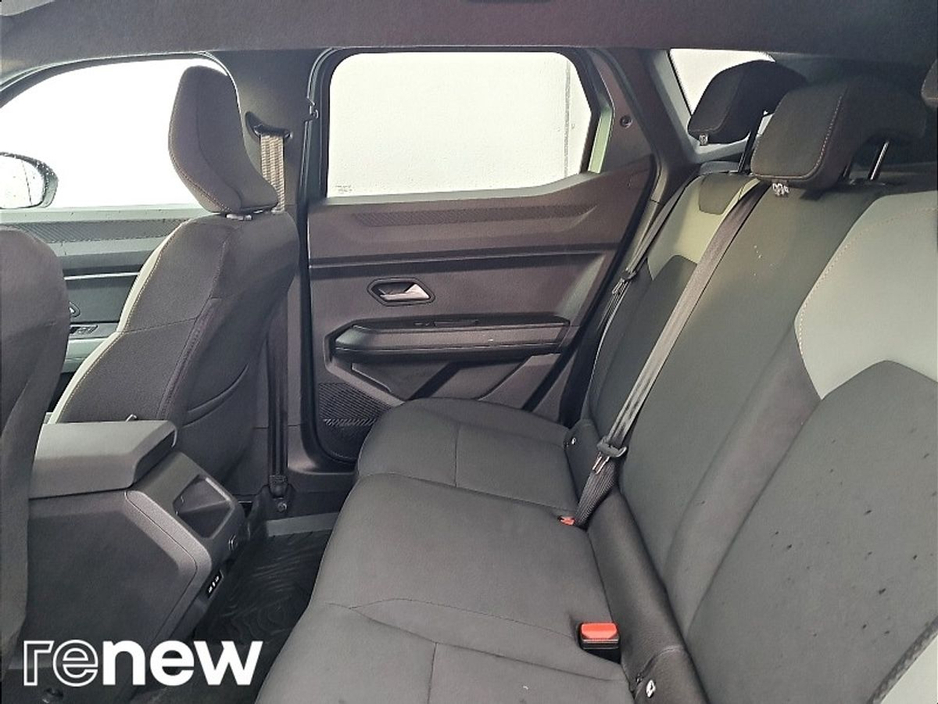 2024 Dacia Duster - image 11