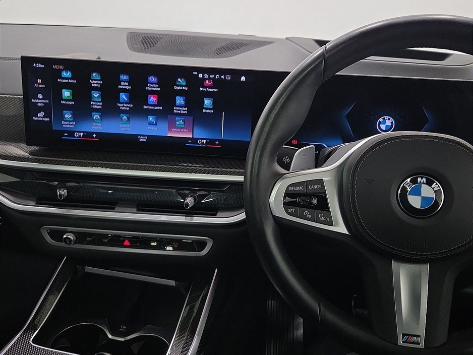 2023 BMW X7 - image 17