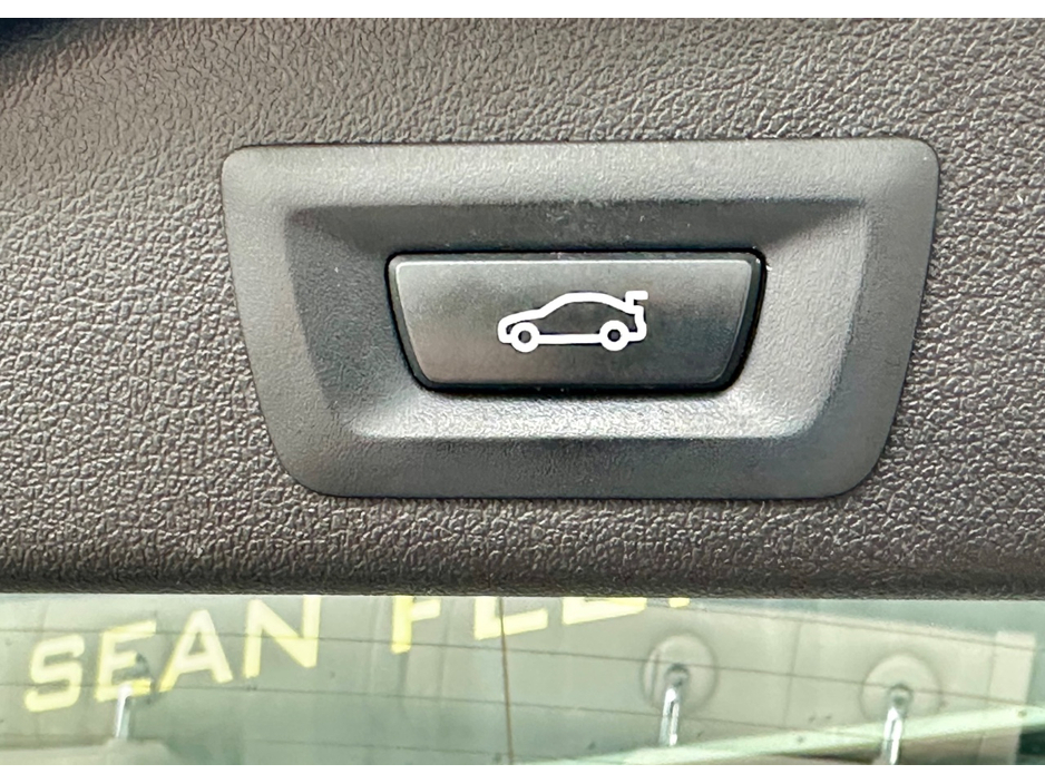 2019 BMW X5 - image 20