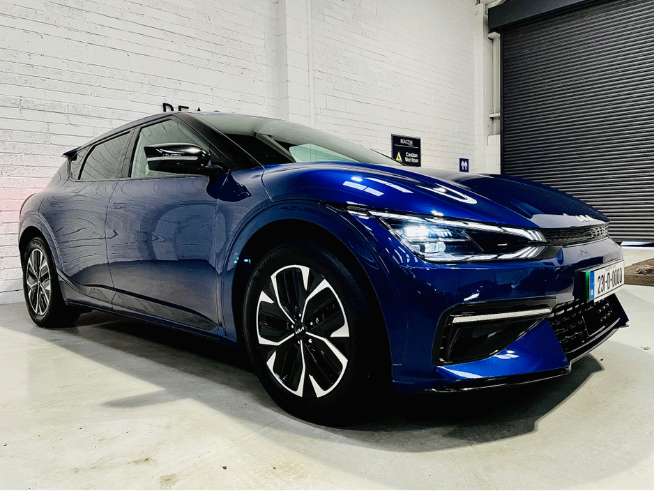 2023 Kia EV6 - image 6