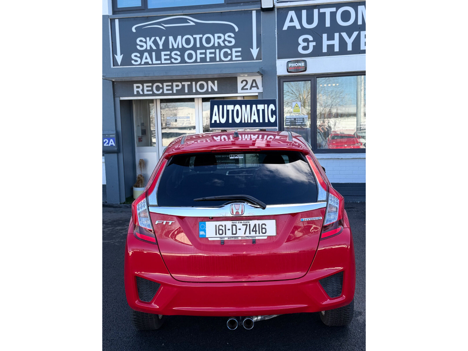 2016 Honda Jazz - image 3