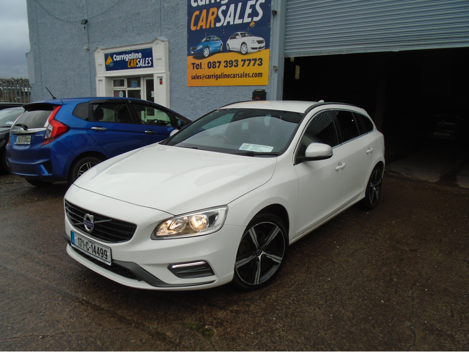 2017 Volvo V60 2.0 D D4 R-DESIGN NAV 190BHP 5DR €16,950