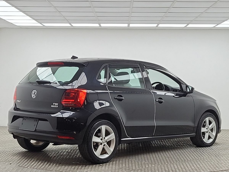 2017 Volkswagen Polo - image 14