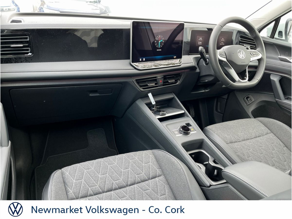 2026 Volkswagen Tiguan - image 27