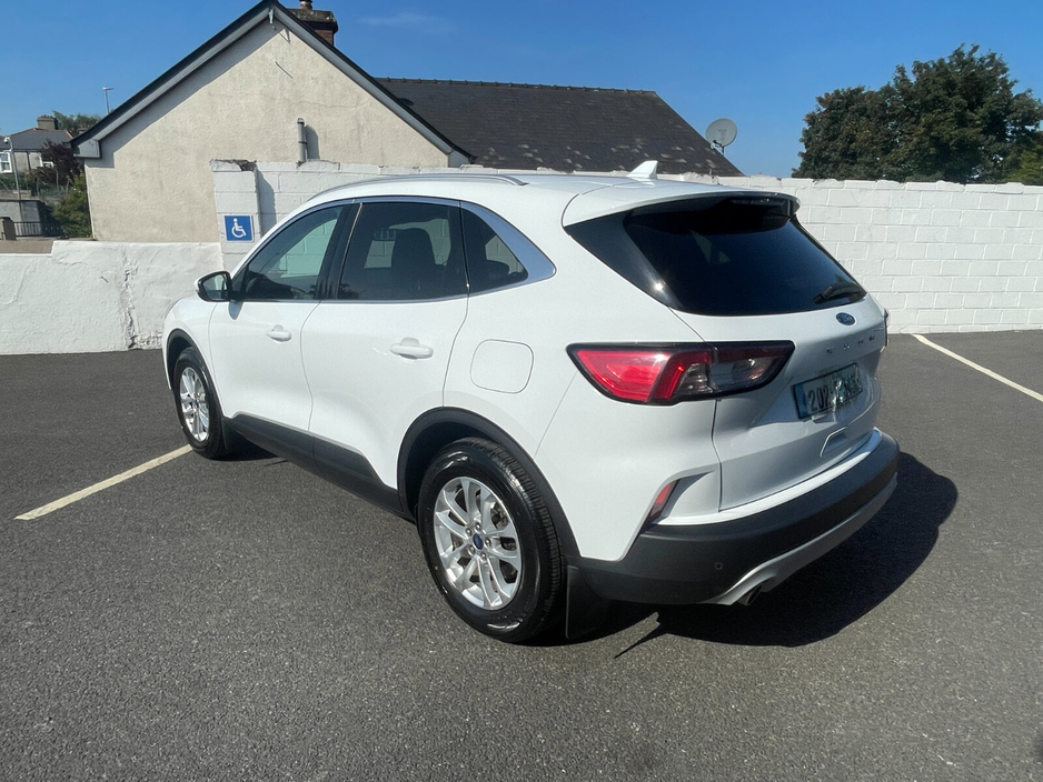 2020 Ford Kuga - image 6