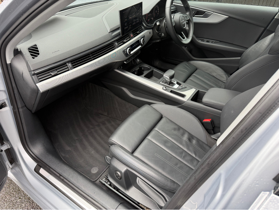 2022 Audi A4 2.0 TDi 35 SPORT EDITION163PS//VERY LOW MILEAGE//FULL SERVICE HISTORY//SIMI AND AA DEALER €34,950