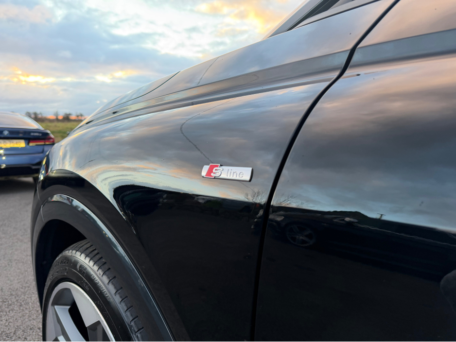 2025 Audi Q4 e-tron 82kwh long Range - S Line Black Ed - Quattro €47,940
