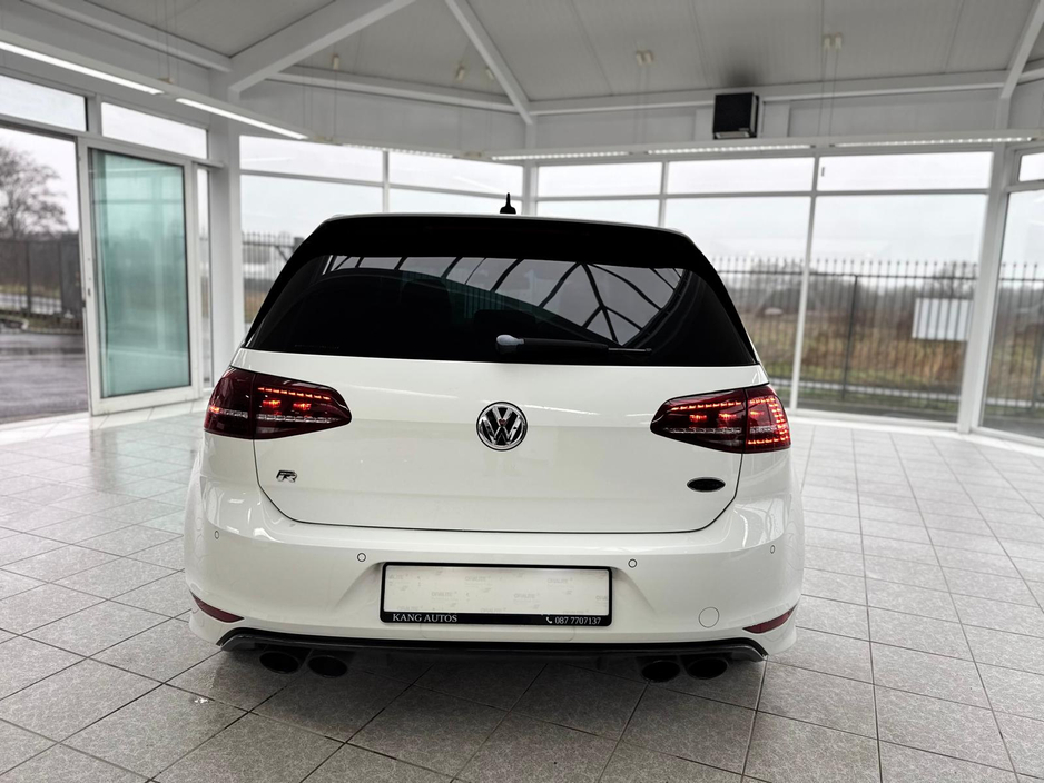 2016 Volkswagen Golf R 4MOTION 2.0 TSI AUTO €26,950