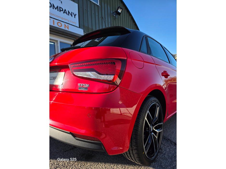 2017 Audi A1 - image 11