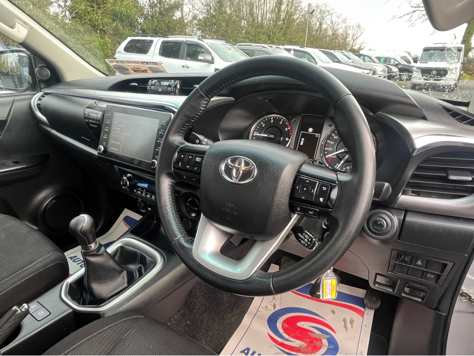 2021 Toyota Hilux - image 16