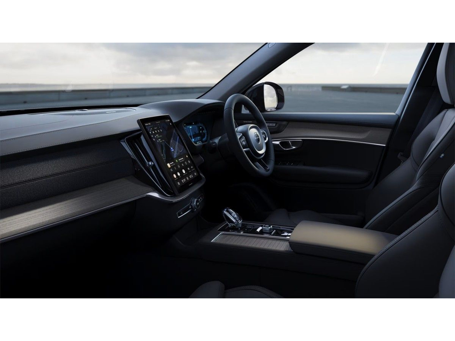 2026 Volvo XC90 - image 16