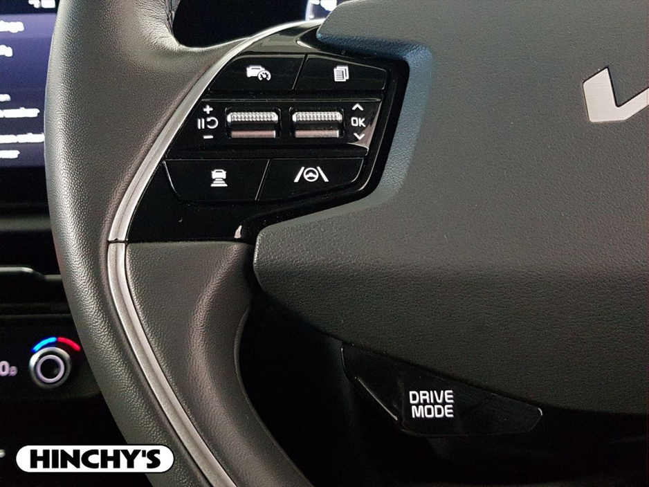 2023 Kia Niro - image 18