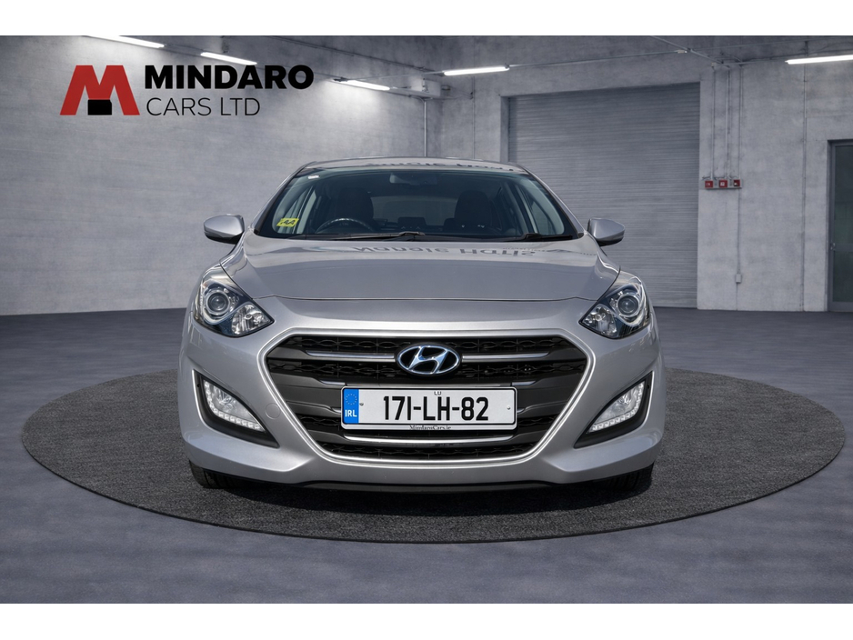 2017 Hyundai i30 - image 3