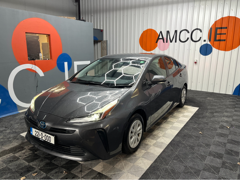2022 Toyota Prius 2022 TOYOTA PRIUS S 1.8 AUTOMATIC / CRUISE CONTROL / REVERSE CAMERA AND MORE
