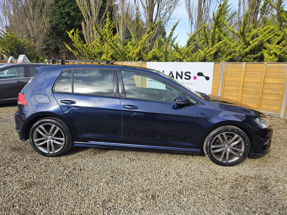 2017 Volkswagen Golf - image 15