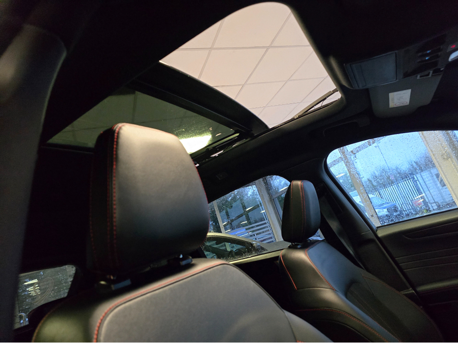 2025 Ford Kuga ST-LINE PHEV PAN ROOF €39,800