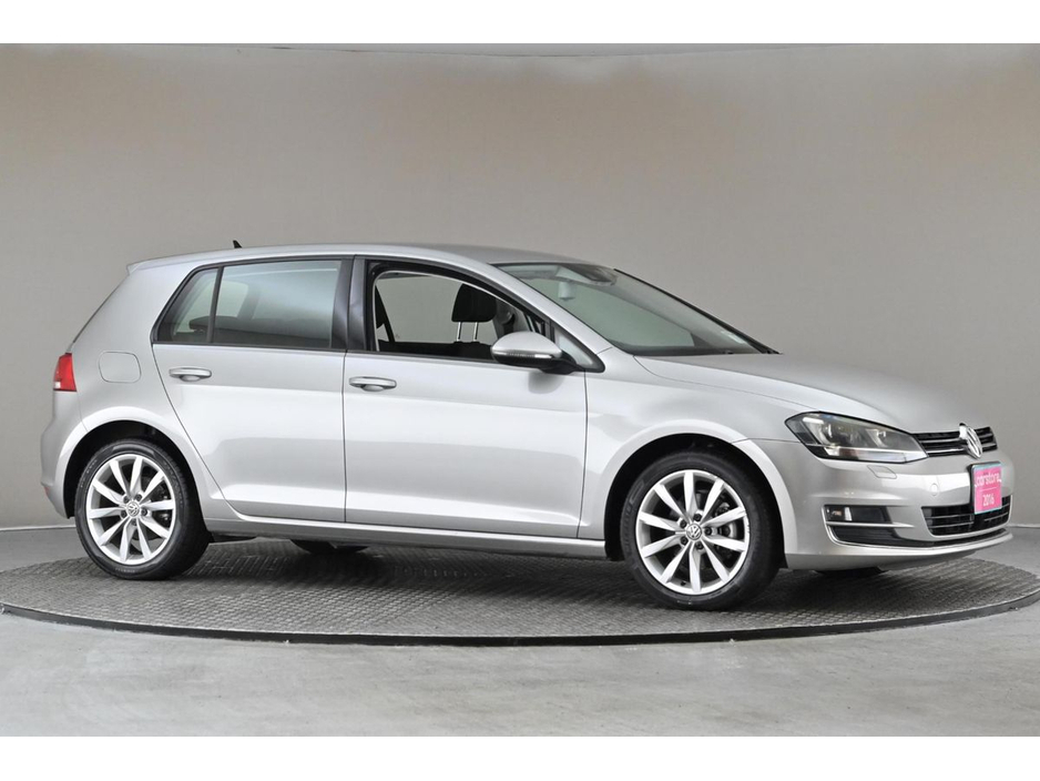2016 Volkswagen Golf - image 12