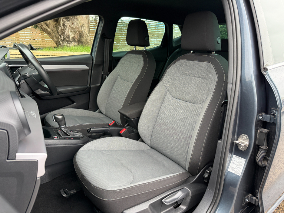 2023 SEAT Ibiza Folding Mirrors...Background Lighting €17,400