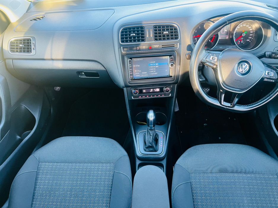 2015 Volkswagen Polo DBA-6RCJZ €11,950