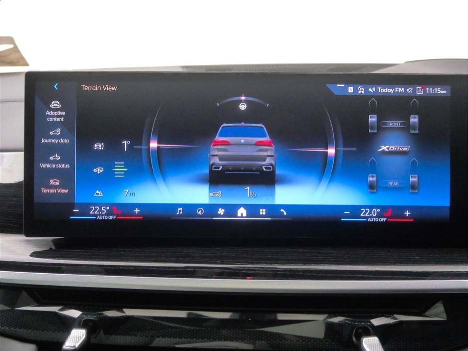 2025 BMW X5 - image 19